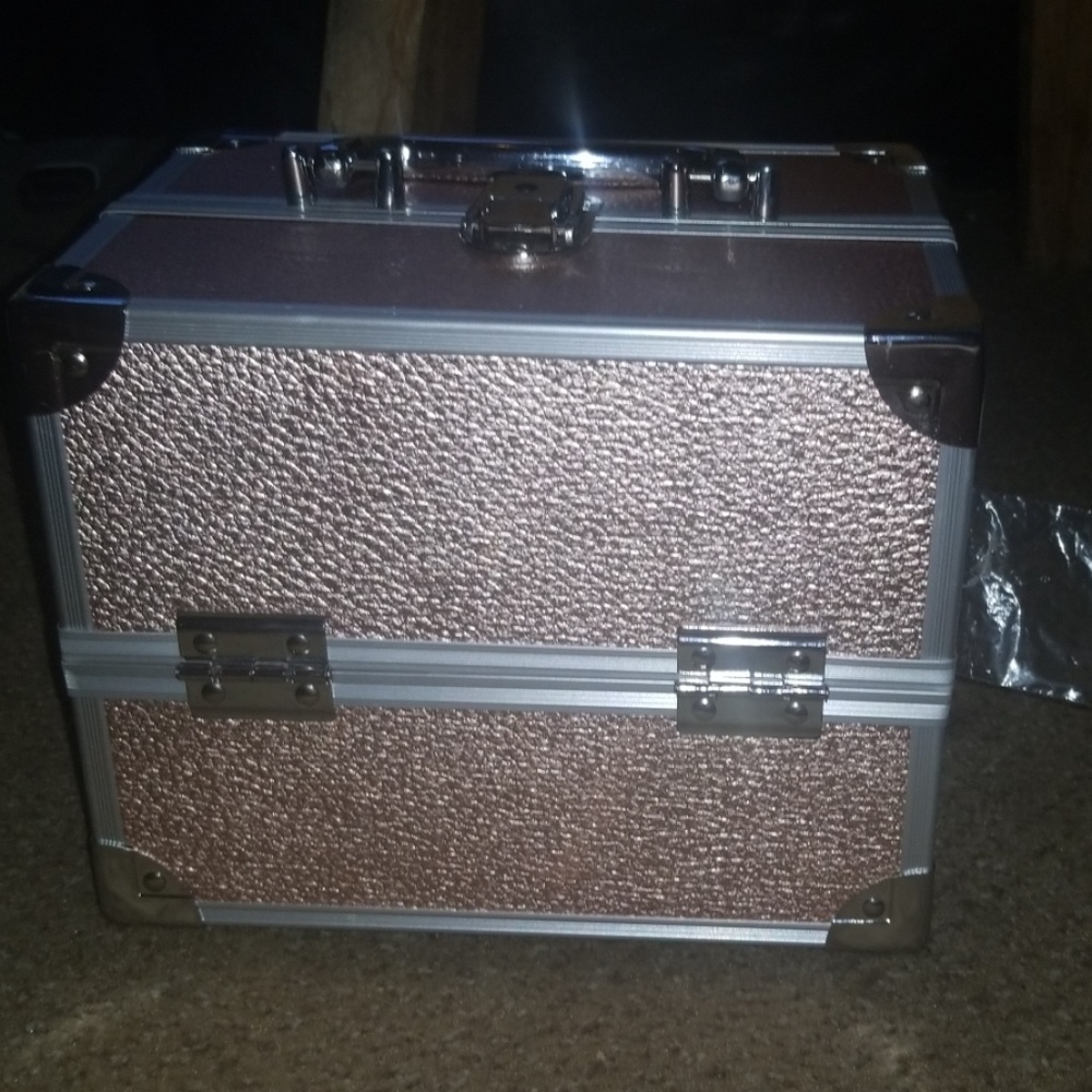 Makeup box